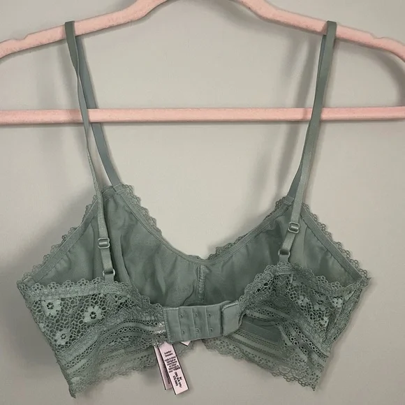 Victoria's Secret Soft-Mint Lacy Bralette - Picture 3 of 6